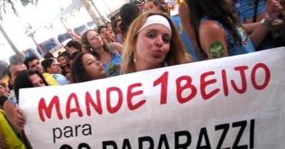 Não importa onde, OsPaparazzi está presente nos maiores micaretas e carnavais do Brasil, e reúne as fotos no espaço Papafolia