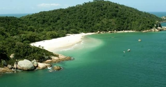 Florianópolis, sul do Brasil, um lugar para viajar com a família e em lua de mel