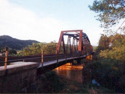 Pontilhão de Ferro em Guararema