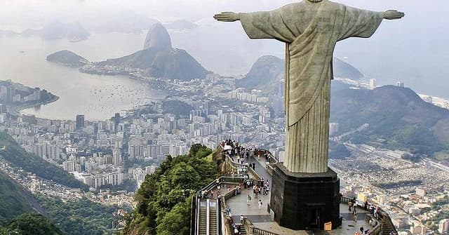 Quando viajar? Onde ficar? Onde comer? Confira nossas dicas de turismo na cidade que é o cartão-postal do Brasil e conheça pontos turísticos e outros locais badalados.