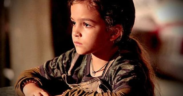 Rita (Mel Maia) promete que vai se vingar da vilã Carminha (Adriana Esteves); você sabe quem é Mel Maia?