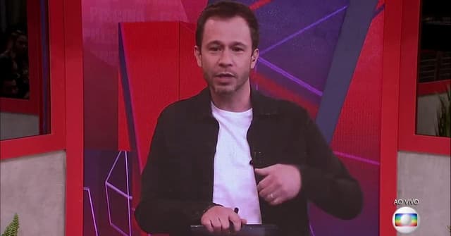 Episódio da saída de Lucas Penteado reforça pontos positivos e pontos negativos de Tiago e Boninho no BBB 21.