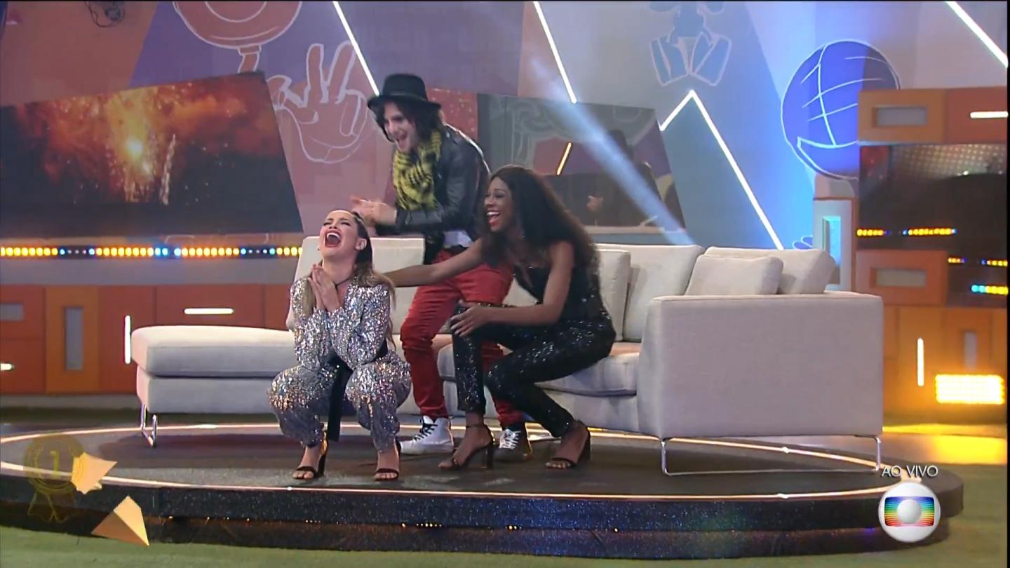 Campeã do BBB 21, Juliette Freire se emociona ao vivo na Globo