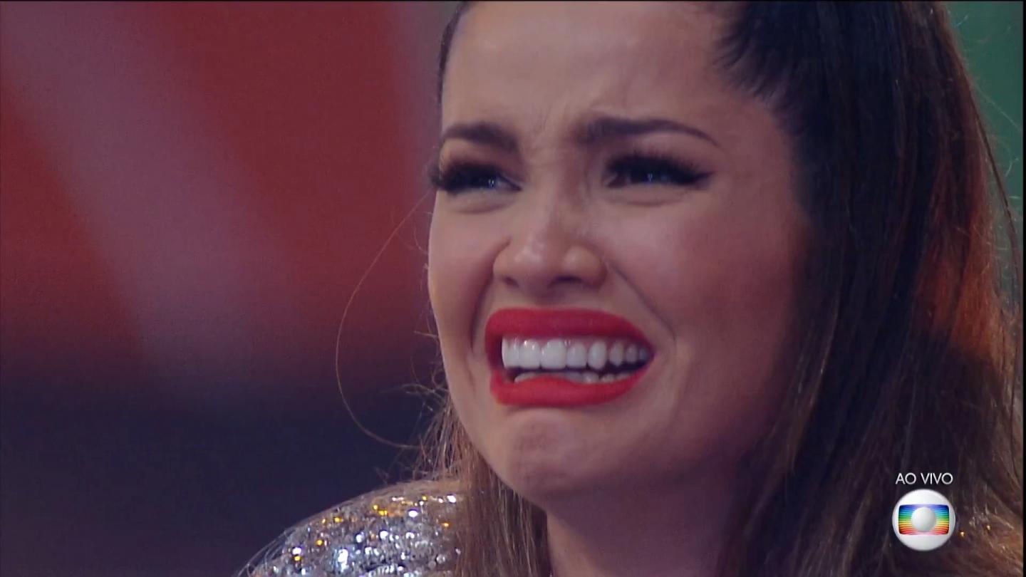 Campeã do BBB 21, Juliette Freire se emociona ao vivo na Globo