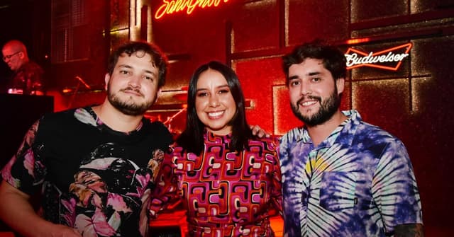 OsPaparazzi marca presença na reinauguração do SantOnofre Bar em São José dos Campos; veja as fotos do evento