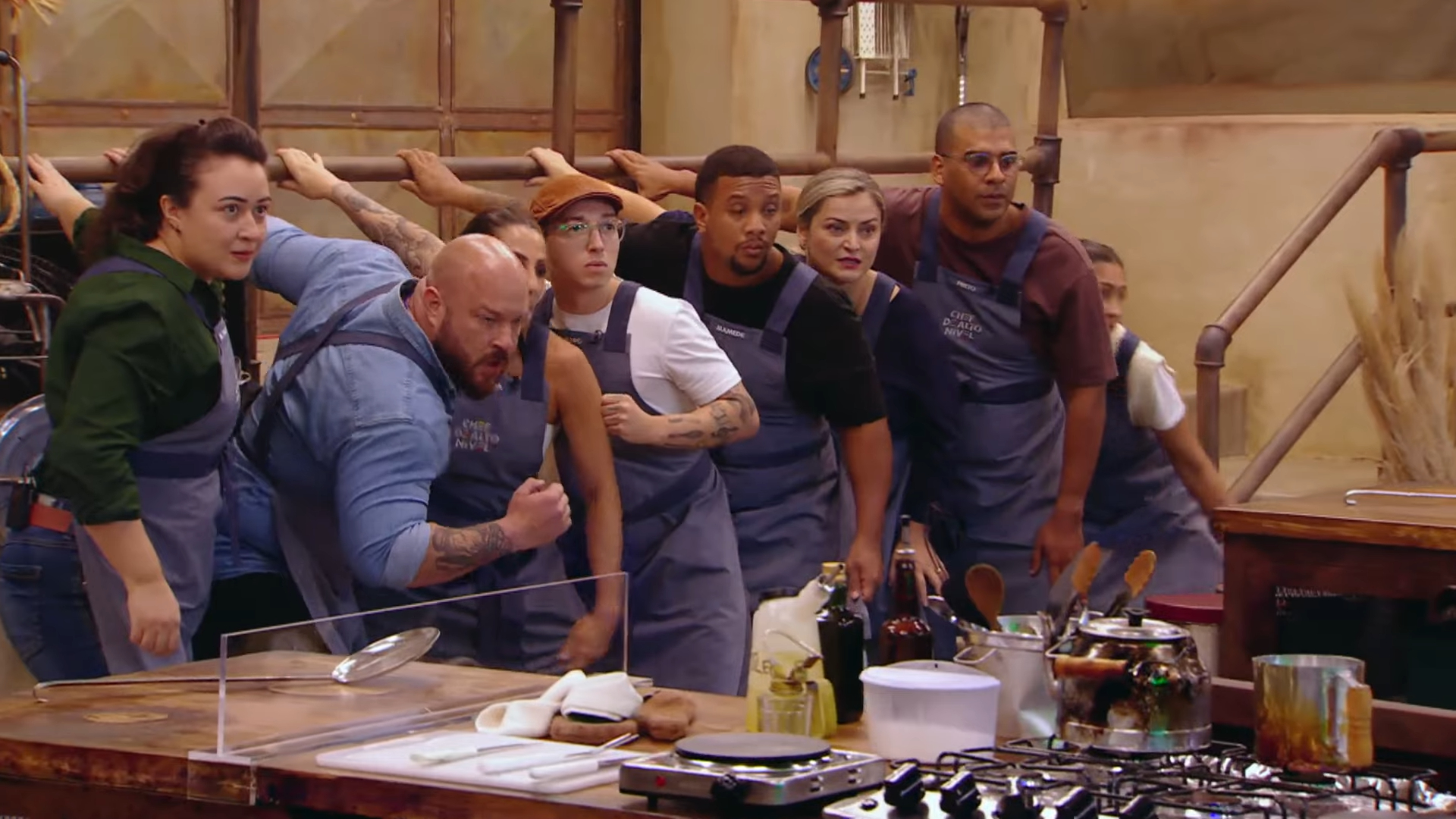 Reality show da Rede Globo, com Ana Maria Braga, mostra os bastidores do mundo da cozinha. Chico Barney elegeu campeão?