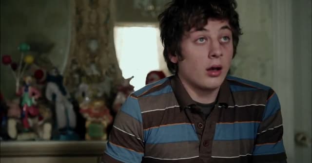 Shameless: uma comédia ácida sobre sobrevivência, família e caos. Acompanhe curiosidades e entenda por que assistir