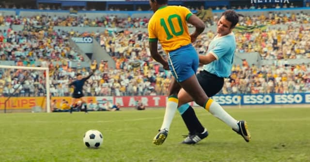 O que diz a crítica sobre a série da Netflix que retrata o tricampeonato da Copa do Mundo conquistado pelo Brasil
