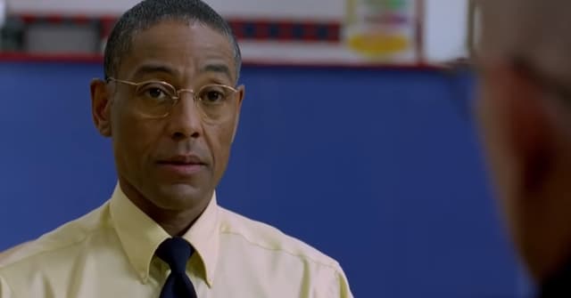 The New York Times elege as 50 melhores séries do século. Lista reúne produções como 'Breaking Bad', 'A Escuta', 'Mad Men', 'Succession' e 'Game of Thrones', além de sucessos recentes como 'Ruptura', 'The Pitt' e 'Adolescência'